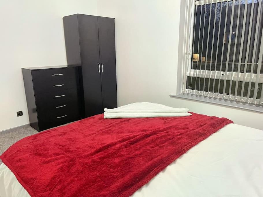 Lovely 3 Bed Ground Floor Apartment Near Qe Hospital Harborne Birmingham New Exteriör bild