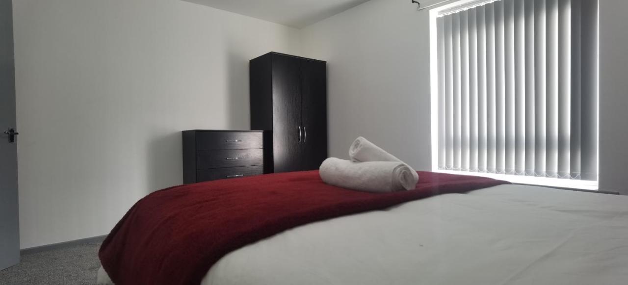 Lovely 3 Bed Ground Floor Apartment Near Qe Hospital Harborne Birmingham New Exteriör bild